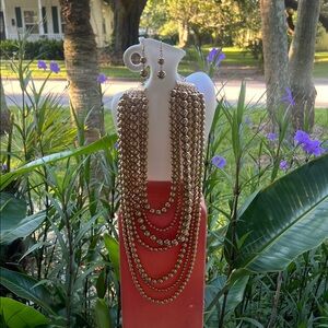 Source Unknown Elegant Gold Layered Necklace Set